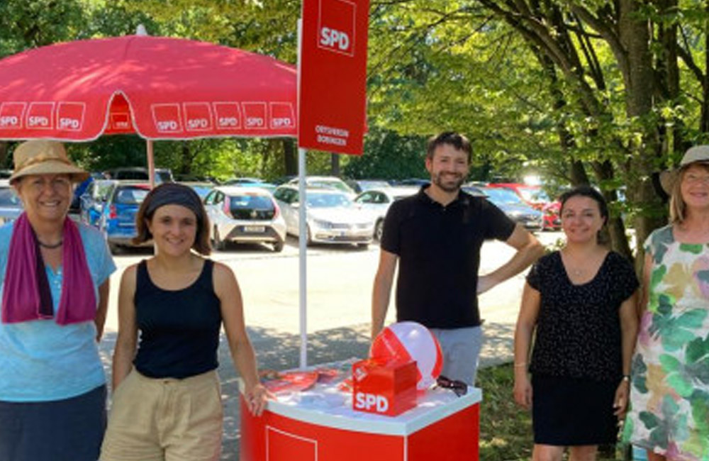 Rote Theke „Hallenbad“